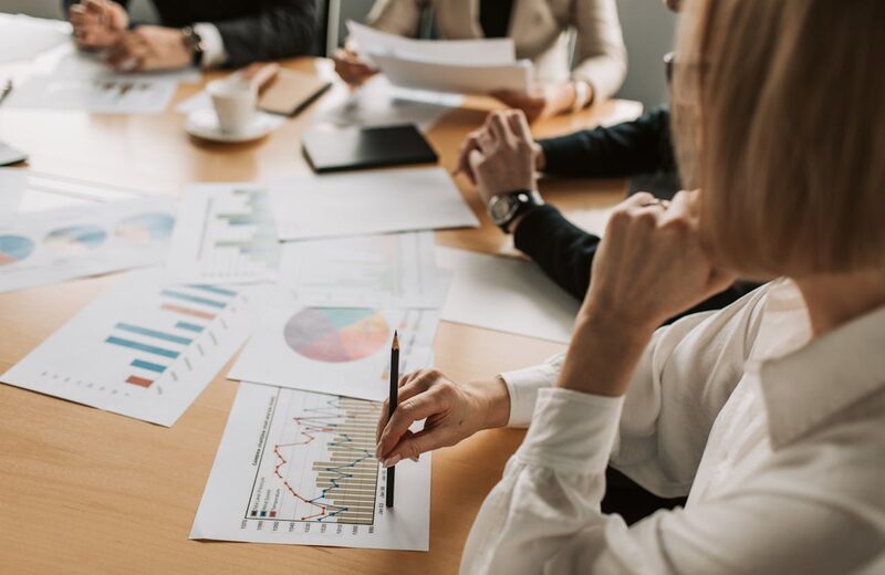 Análisis de gráficos financieros para un informe pericial